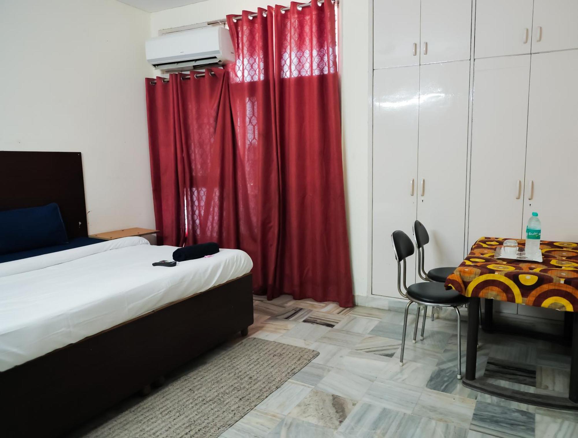 Hotel Green Villa - Near Anand Vihar Station Új-Delhi Kültér fotó