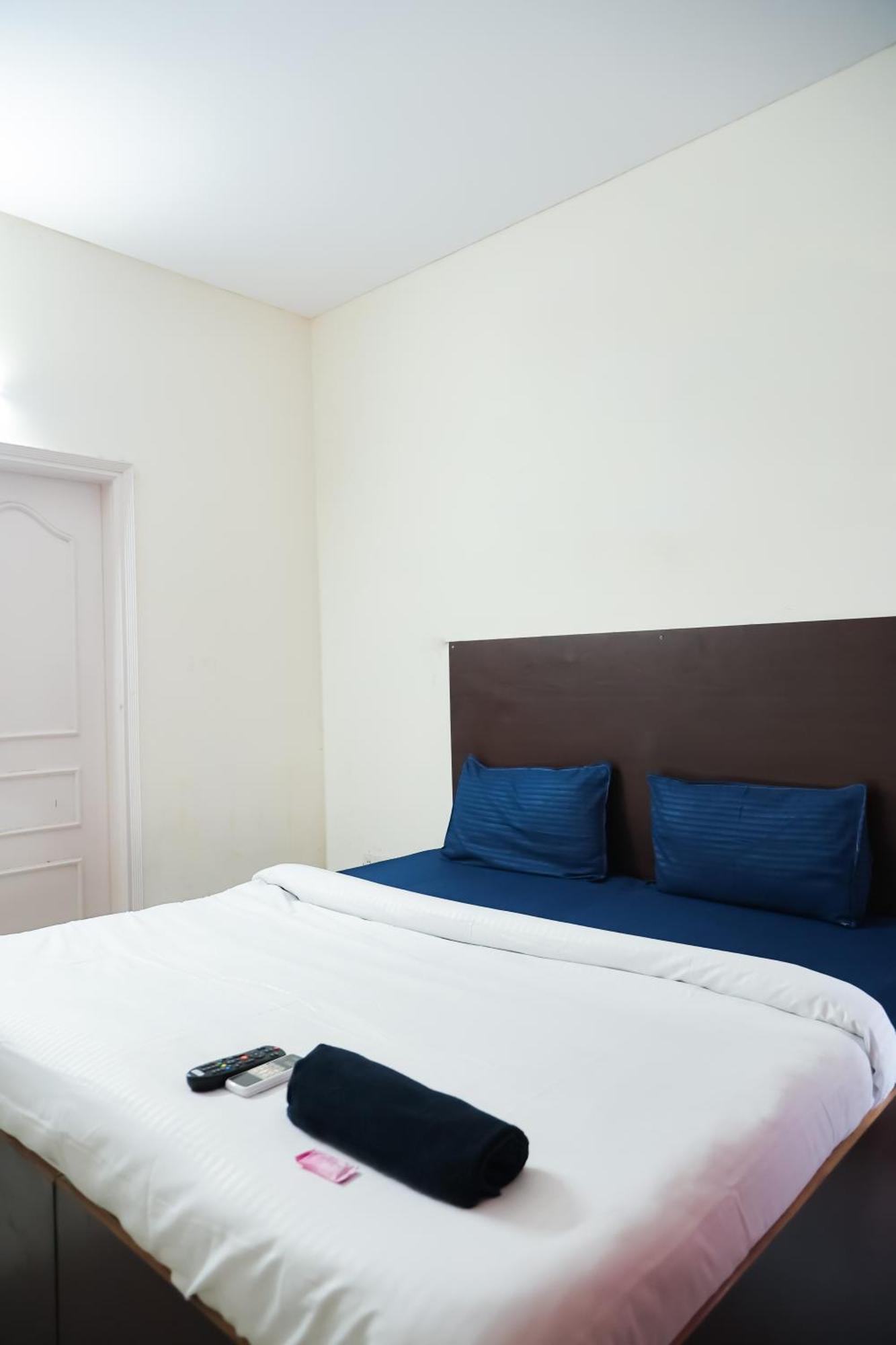 Hotel Green Villa - Near Anand Vihar Station Új-Delhi Kültér fotó